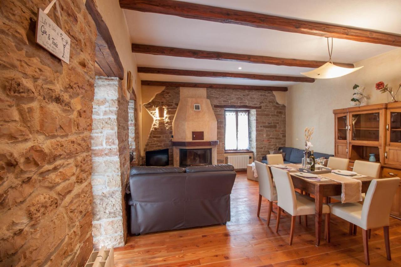 Stara Kuca Appartement Heki Buitenkant foto