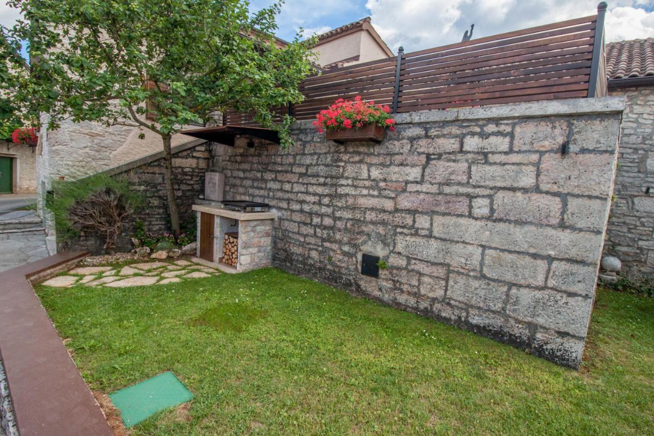 Stara Kuca Appartement Heki Buitenkant foto